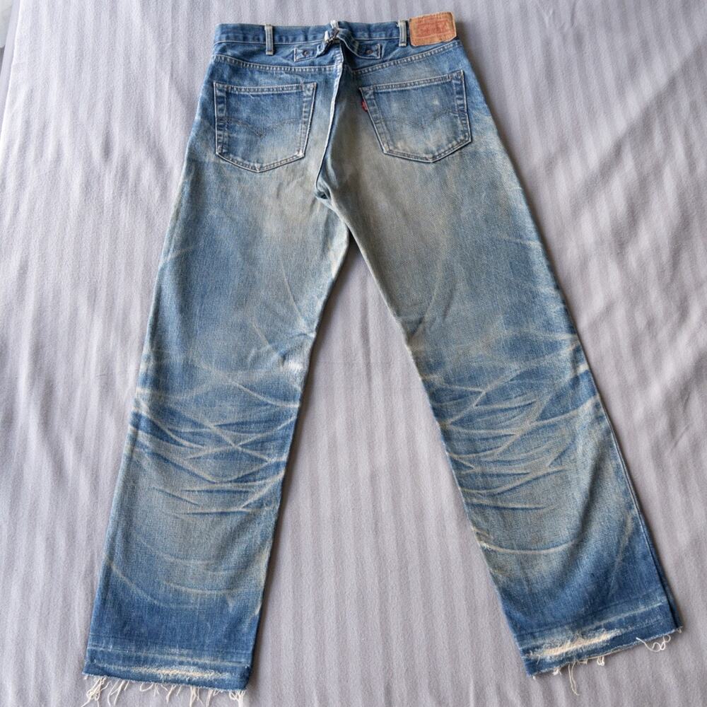 Levis 701 XX Jeans Size W33x30 Made in Japan Vintage Big E Selvedge Cinch Back